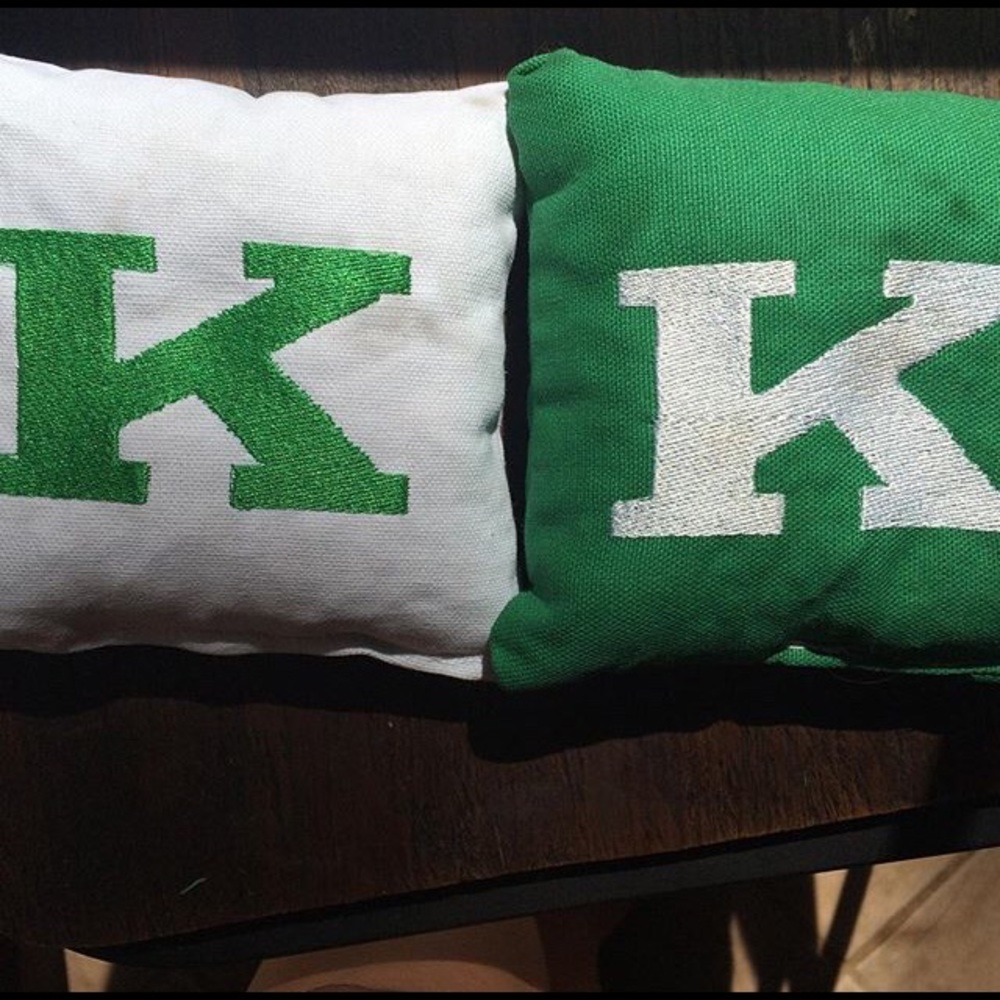 Single large letter cornhole bags